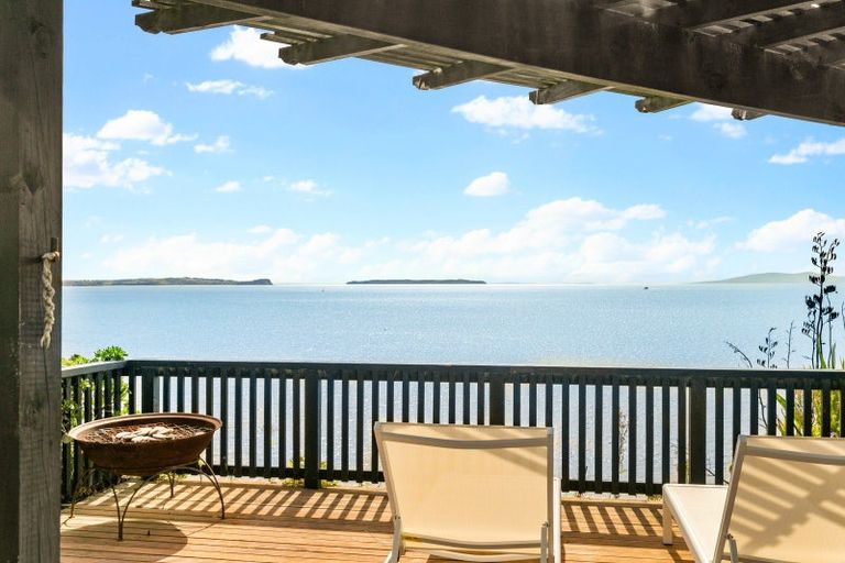 Photo of property in 66a Cliff Road, Torbay, Auckland, 0630