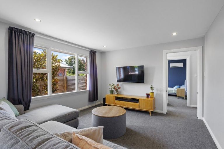 Photo of property in 5 Shaftesbury Street, Avonhead, Christchurch, 8042