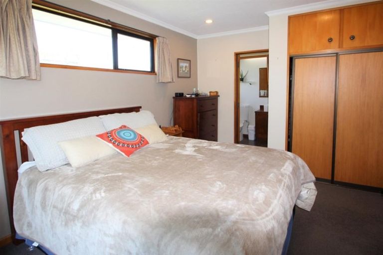 Photo of property in 11 Mitre Street, Gore, 9710