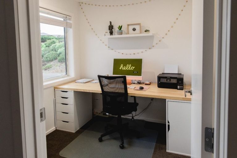 Photo of property in 30 Penrith Road, Poraiti, Napier, 4182