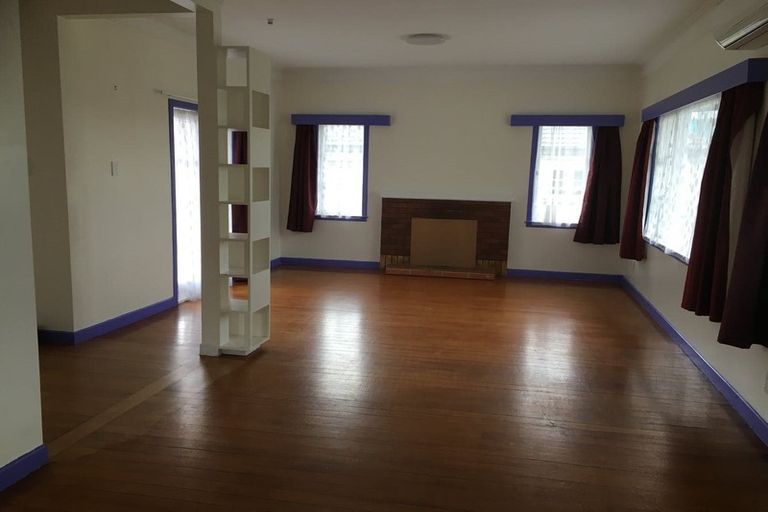 Photo of property in 239 Cambridge Road, Hillcrest, Hamilton, 3216