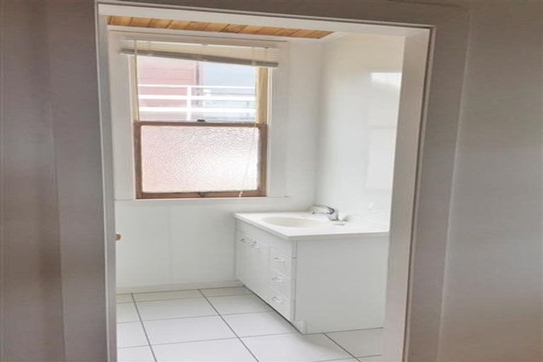 Photo of property in 65 Gonville Avenue, Gonville, Whanganui, 4501