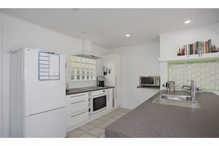 Photo of property in 26 Black Road, Otatara, Invercargill, 9879