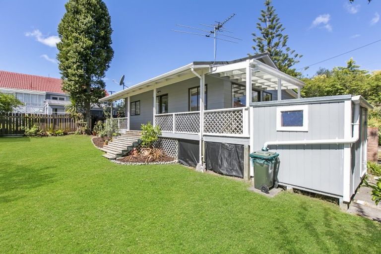 Photo of property in 1/37 View Road, Henderson, Auckland, 0612