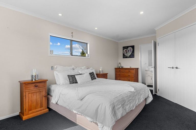 Photo of property in 11 Lupis Way, Kaiwaka, 0573