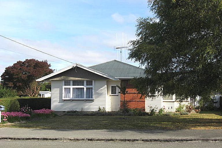 Photo of property in 29 Manse Street, Waimate, 7924