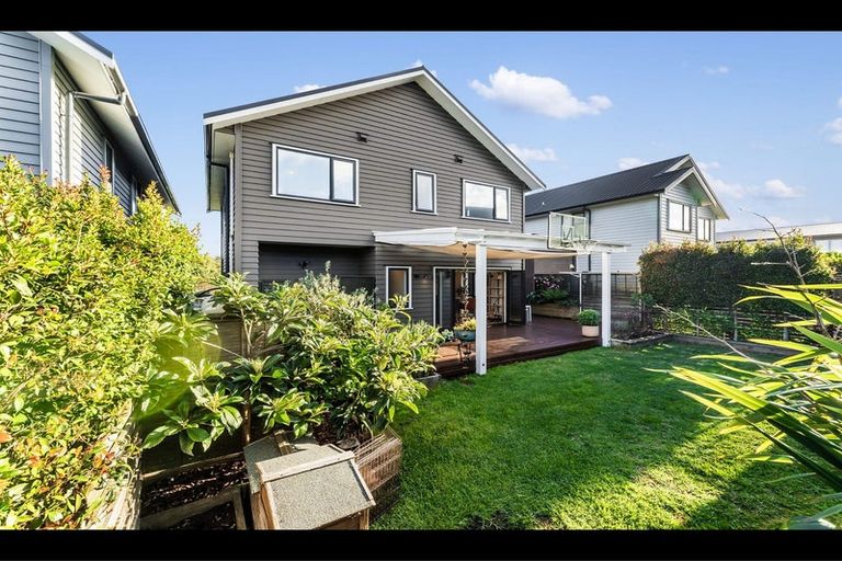 Photo of property in 34 Bomb Point Drive, Hobsonville, Auckland, 0616