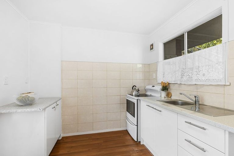 Photo of property in 1/153 Main Road, Tawa, Wellington, 5028