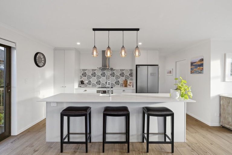 Photo of property in 2 Wesleyan Street, Paerata, 2124