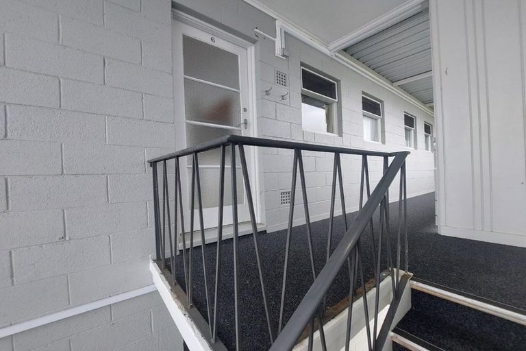 Photo of property in Balmoral Court, 1/130a Balmoral Road, Mount Eden, Auckland, 1024