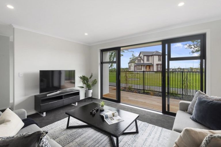 Photo of property in 17 Holmes Hanover Lane, Halswell, Christchurch, 8025