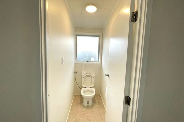 Photo of property in 4 Mandarin Place, Half Moon Bay, Auckland, 2012