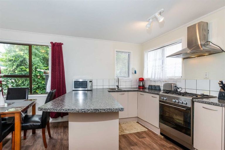 Photo of property in 23 Armada Drive, Ranui, Auckland, 0612