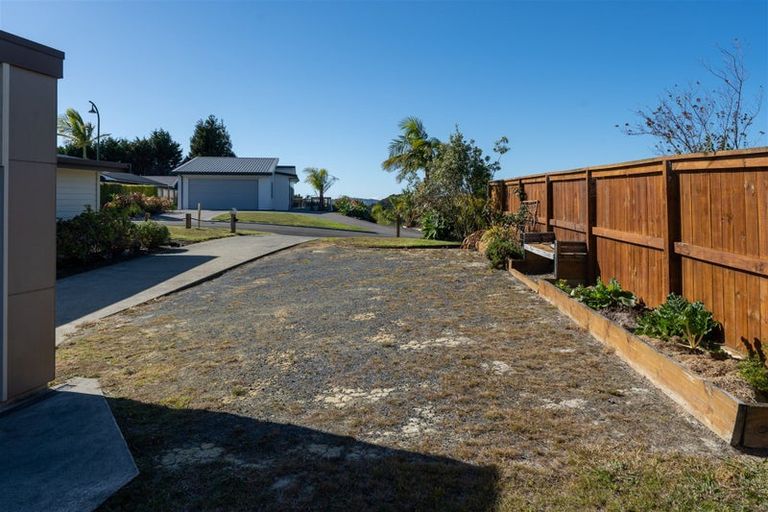 Photo of property in 5 Waterview Place, Haruru, 0204