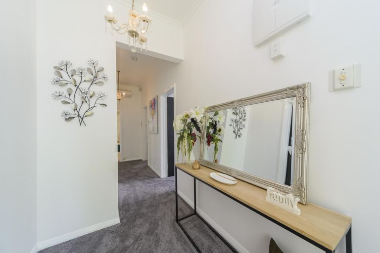 Photo of property in 17 Keeling Street, West End, Palmerston North, 4412