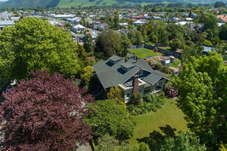 Photo of property in 17 Parsonage Road, Waimate, 7924