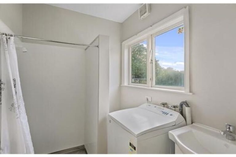 Photo of property in 2/5 Tara Street, Riccarton, Christchurch, 8041