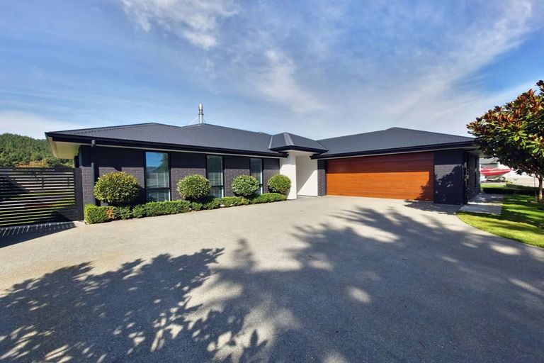 Photo of property in 243 Taylor Pass Road, Witherlea, Blenheim, 7201