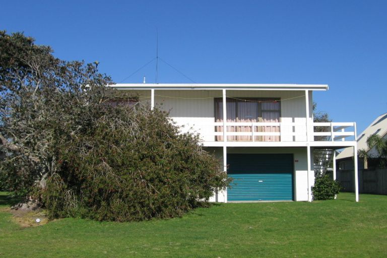 Photo of property in 21 Oyster Drive, Cooks Beach, Whitianga, 3591