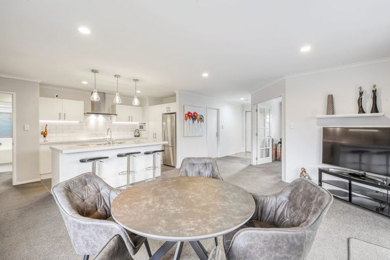 Photo of property in 30 Taiore Crescent, Marshland, Christchurch, 8083