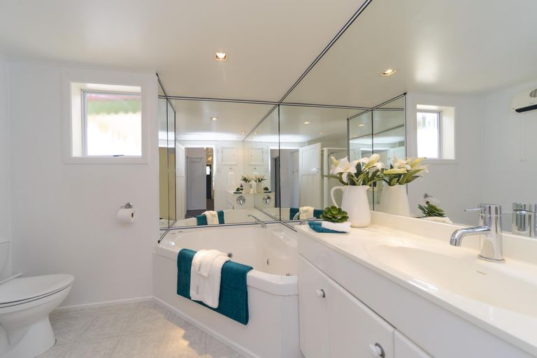 Photo of property in 17 Keeling Street, West End, Palmerston North, 4412