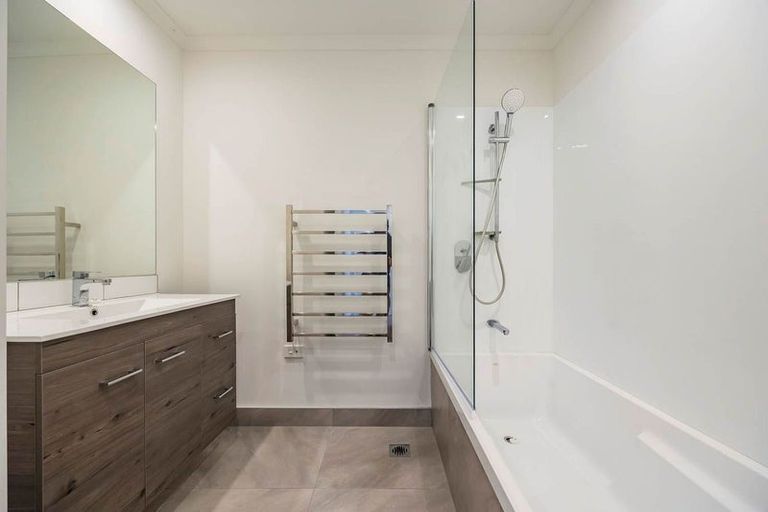 Photo of property in 76 Mapou Road, Hobsonville, Auckland, 0616