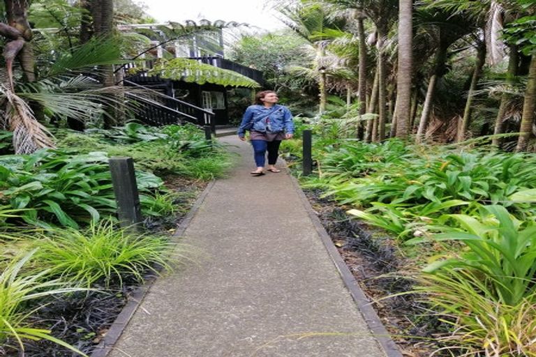 Photo of property in 10-12 Glenesk Road, Piha, New Lynn, 0772