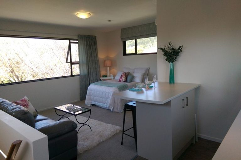 Photo of property in 2a Te Uruhi Grove, Paraparaumu, 5032