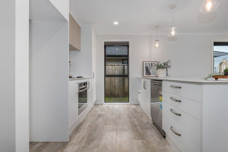 Photo of property in 79 Hinemoa Street, Levin, 5510