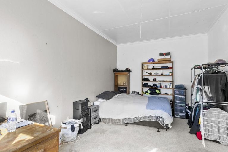 Photo of property in 60 Roxburgh Street, Mount Victoria, Wellington, 6011