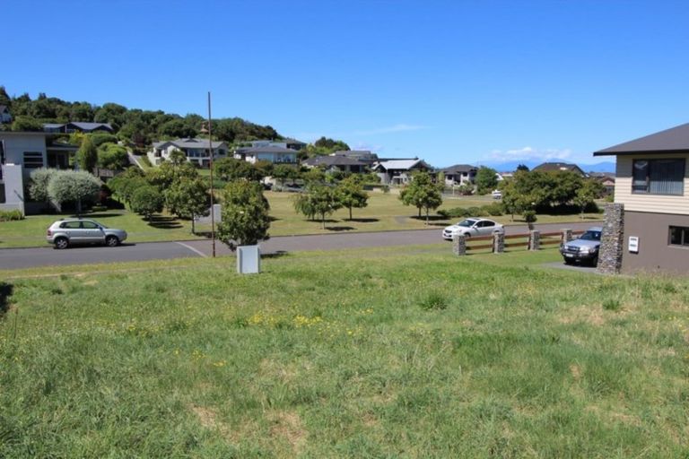 Photo of property in 5 Coprosma Crescent, Waipahihi, Taupo, 3330