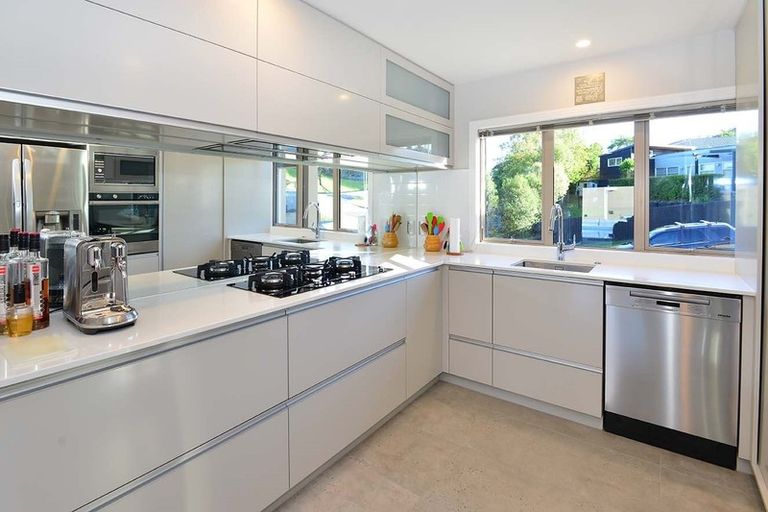 Photo of property in 6 Commodore Court, Gulf Harbour, Whangaparaoa, 0930