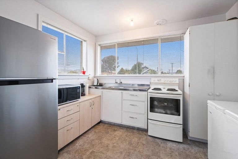 Photo of property in 2/61 Rochester Street, Linwood, Christchurch, 8062