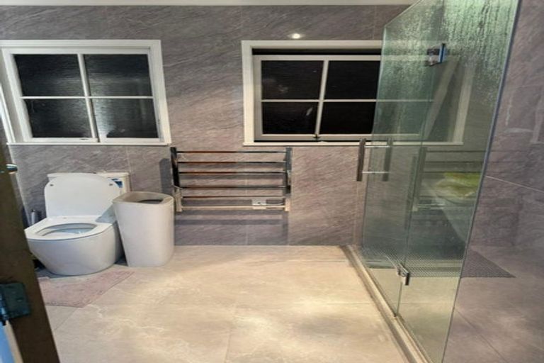 Photo of property in 1/341 Pakuranga Road, Pakuranga Heights, Auckland, 2010