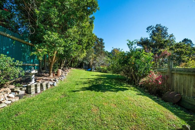 Photo of property in 22 Zingaro Place, Massey, Auckland, 0614