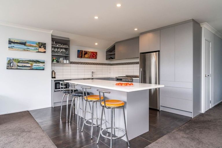 Photo of property in 32 Kedge Drive, Mangawhai, 0505