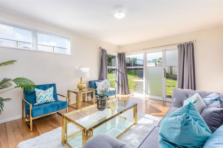 Photo of property in 594 Glenfield Road, Bayview, Auckland, 0629