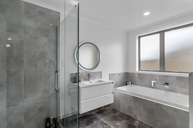 Photo of property in 22 Murray Ward Drive, Te Kauwhata, 3710