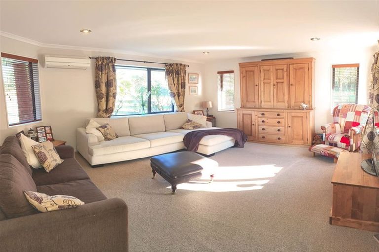 Photo of property in 1 Leith Drive, Loburn, Rangiora, 7472