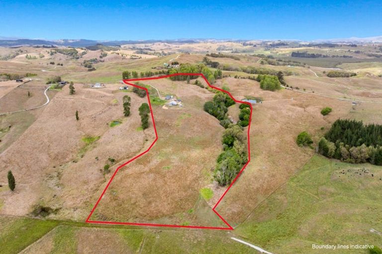 Photo of property in 1498 Oneriri Road, Kaiwaka, 0573