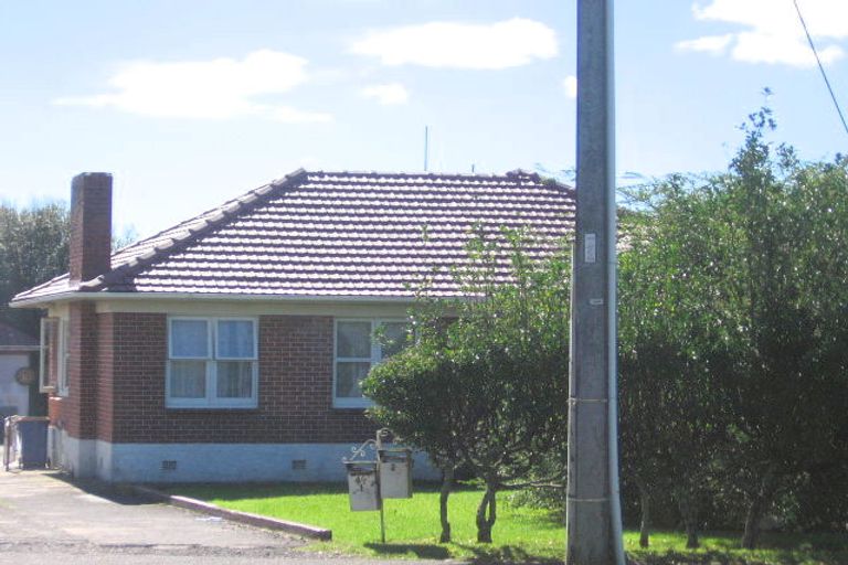 Photo of property in 47 Swanson Road, Henderson, Auckland, 0610