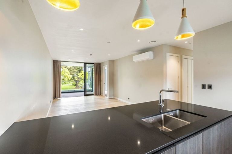 Photo of property in 103/28 Killarney Street, Takapuna, Auckland, 0622