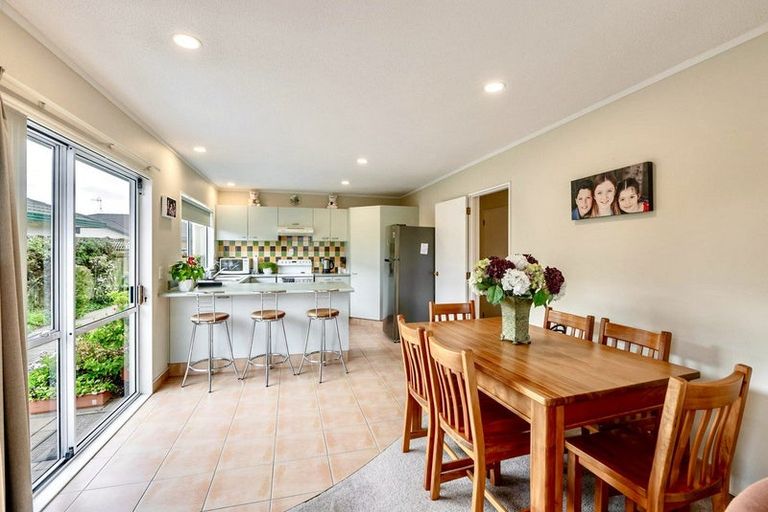 Photo of property in 4g Cedar Drive, Paraparaumu Beach, Paraparaumu, 5032