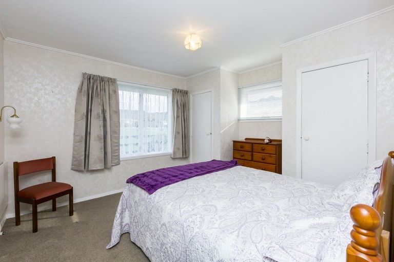 Photo of property in 34 Totara Park Road, Clouston Park, Upper Hutt, 5018