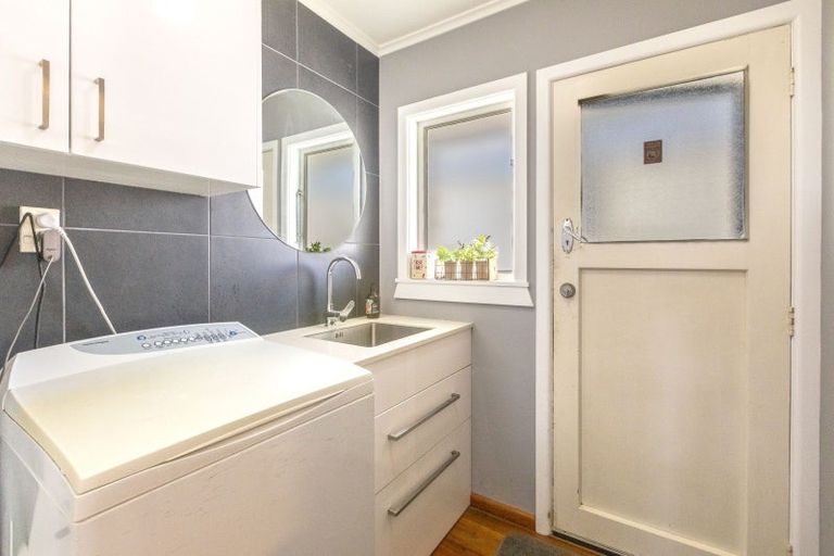 Photo of property in 2 Veronica Avenue, Marewa, Napier, 4110