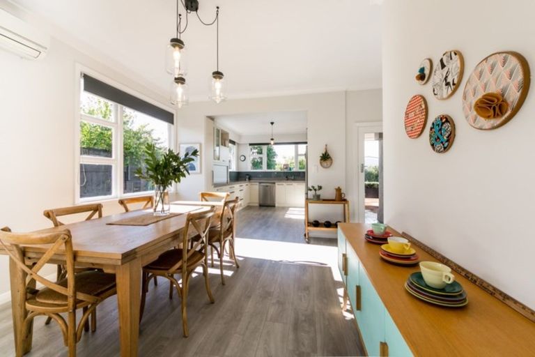 Photo of property in 13 Avenue Road, Greenmeadows, Napier, 4112