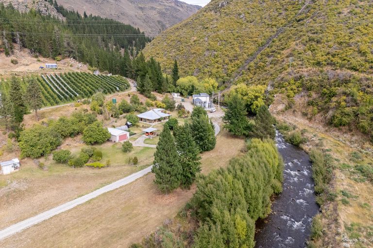 Photo of property in 379 Strode Road, Earnscleugh, Alexandra, 9391