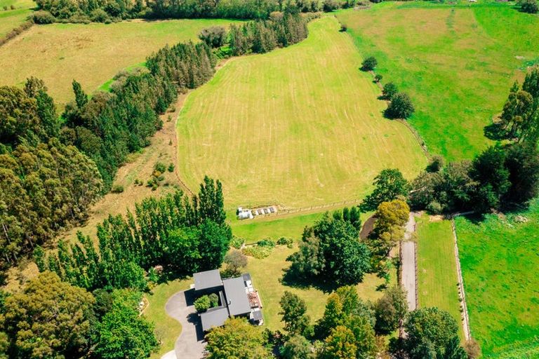 Photo of property in 24 Angus Place, Rangiora, 7400