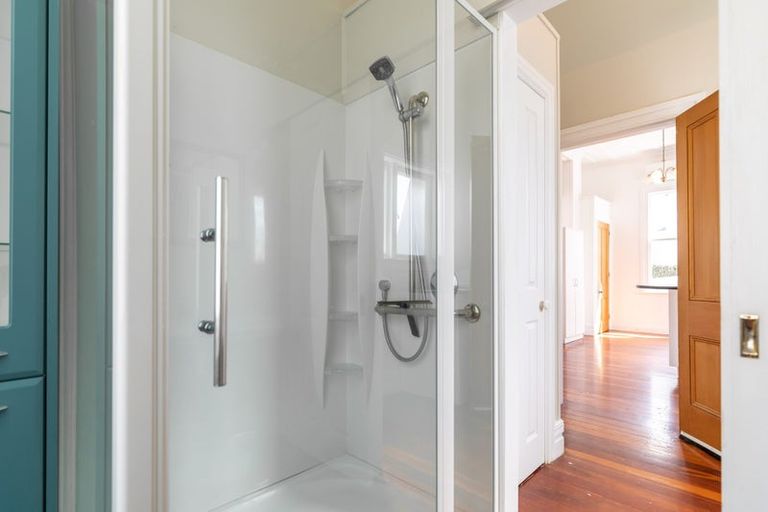 Photo of property in 63 Palmerston Road, Birkenhead, Auckland, 0626