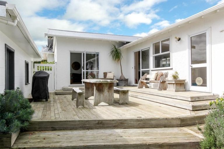 Photo of property in 39 Dorset Avenue, Westown, New Plymouth, 4310
